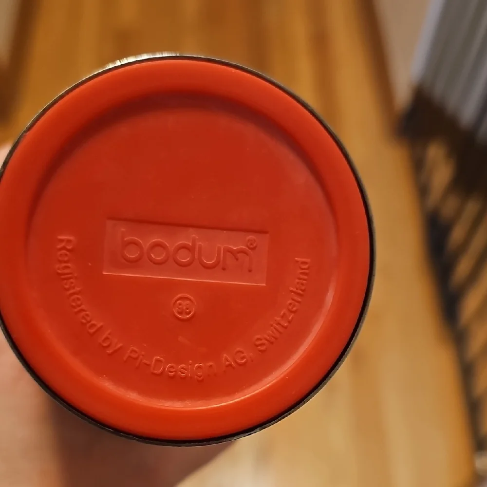 Bodum Red French Press Travel Mug - Picture 2 of 5